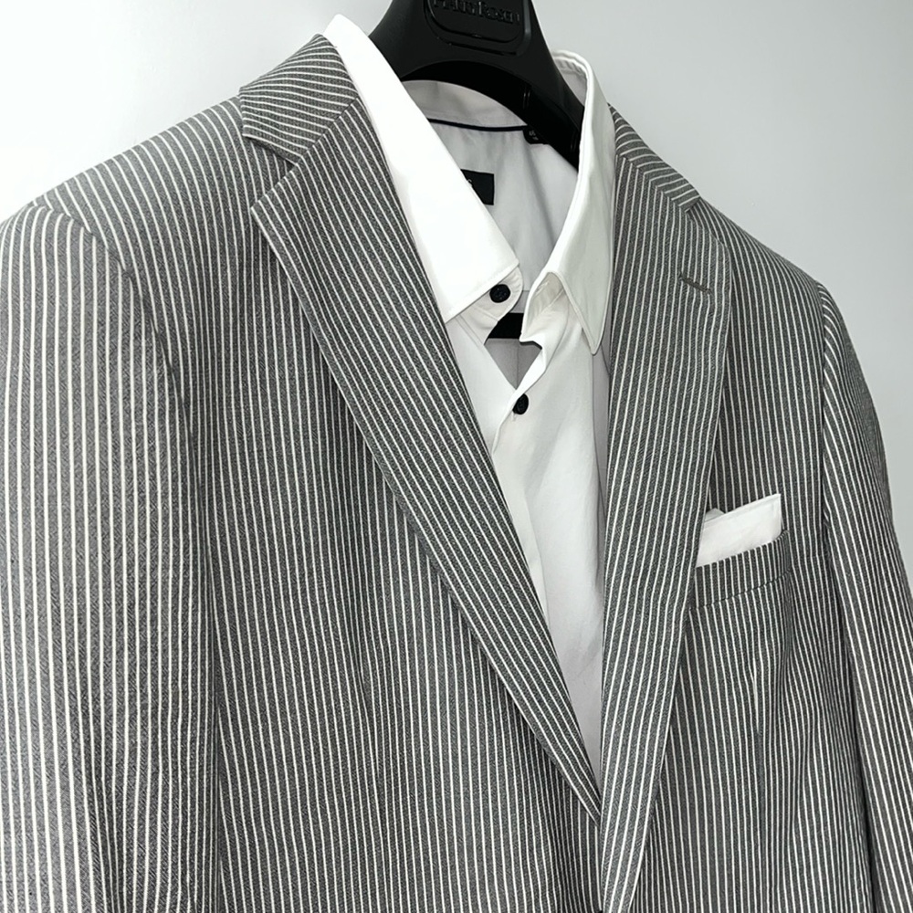 Marc Martin Sports Jacket Size 40R, in like new condition